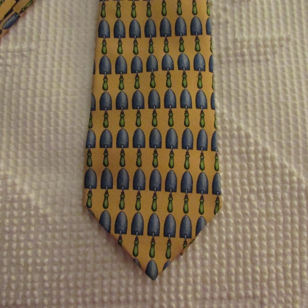 GUCCI Made In Italy Mens Silk Tie Spade Design